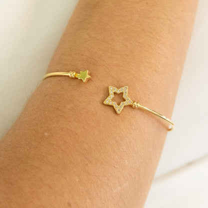 Gold Star Charm Bracelet Opened